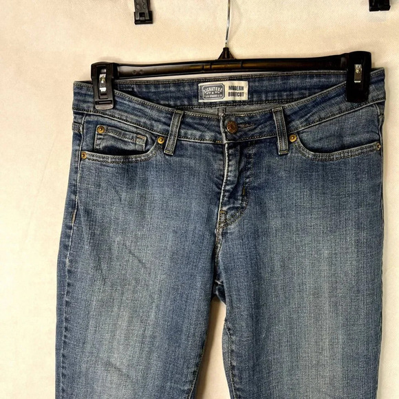 Levis Signature Modern Bootcut Jeans Size 8 - Picture 3 of 10